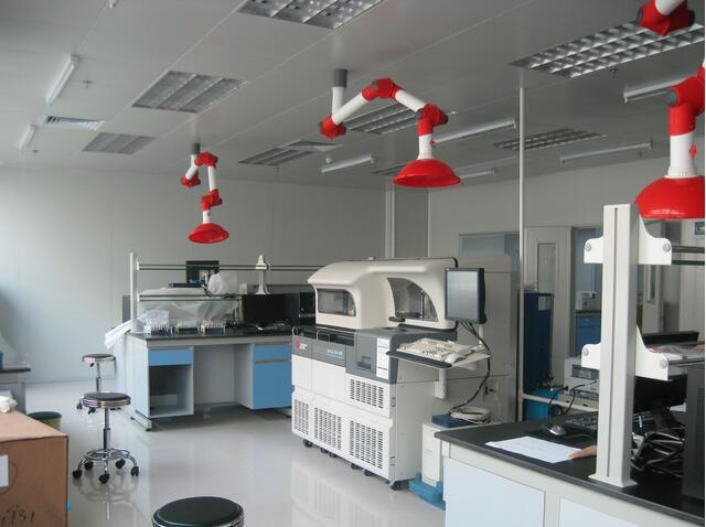 不止于潔凈！半導體實驗室節能 30% 的氣流組織與系統設計 